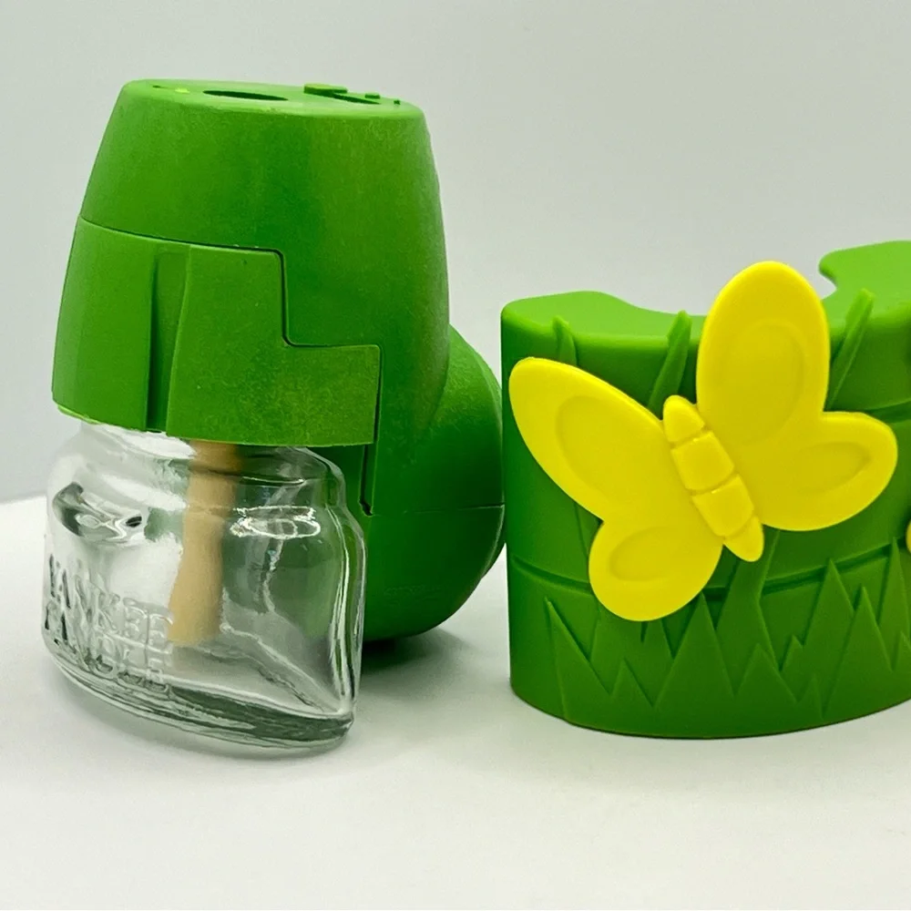 Yankee Candle Scentplug Diffuser ~  Butterflies & Grass ~ Pre-Loved
